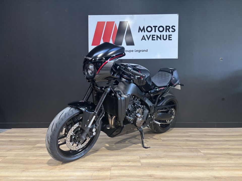 YAMAHA XSR 900 ABS 4