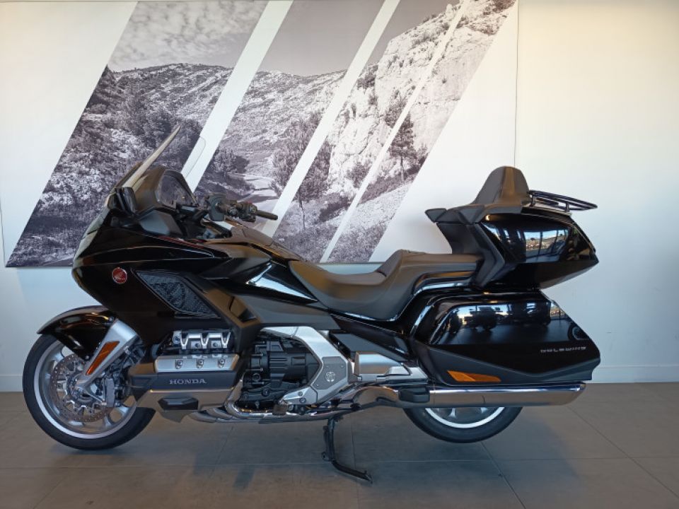 HONDA GoldWing Touring DCT Airbag 4