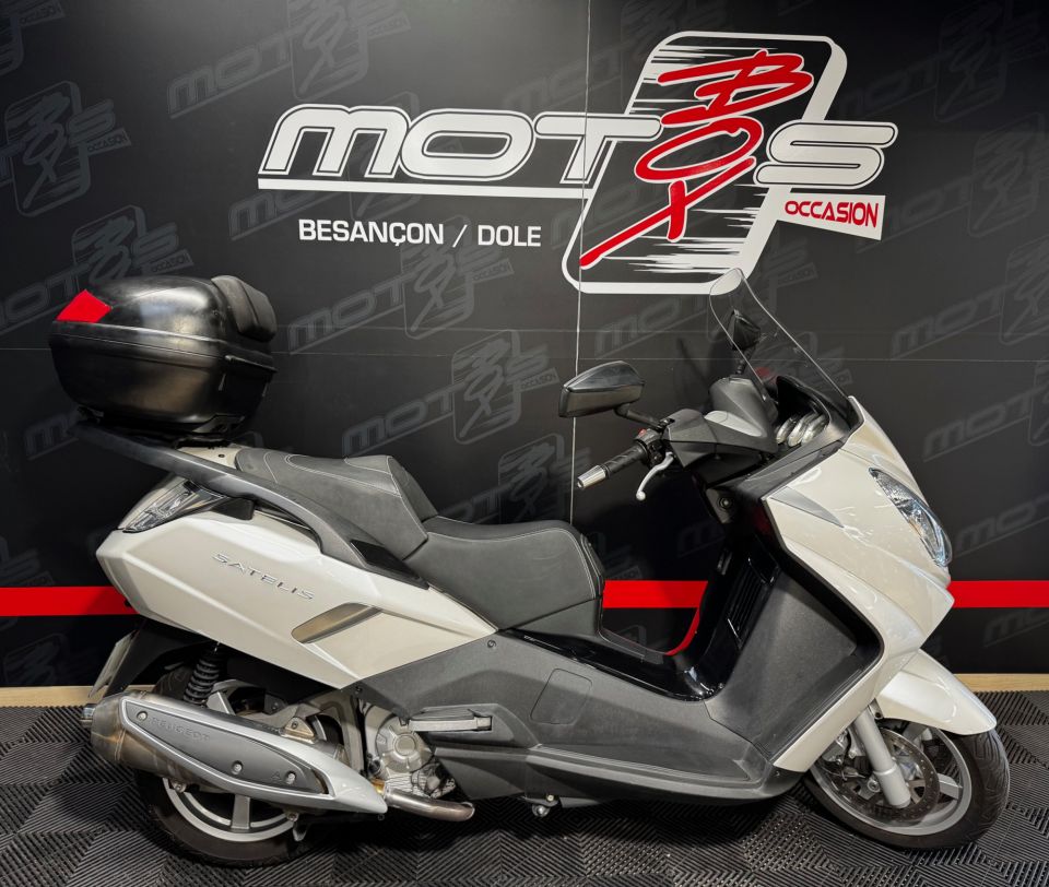 PEUGEOT SATELIS 400 4