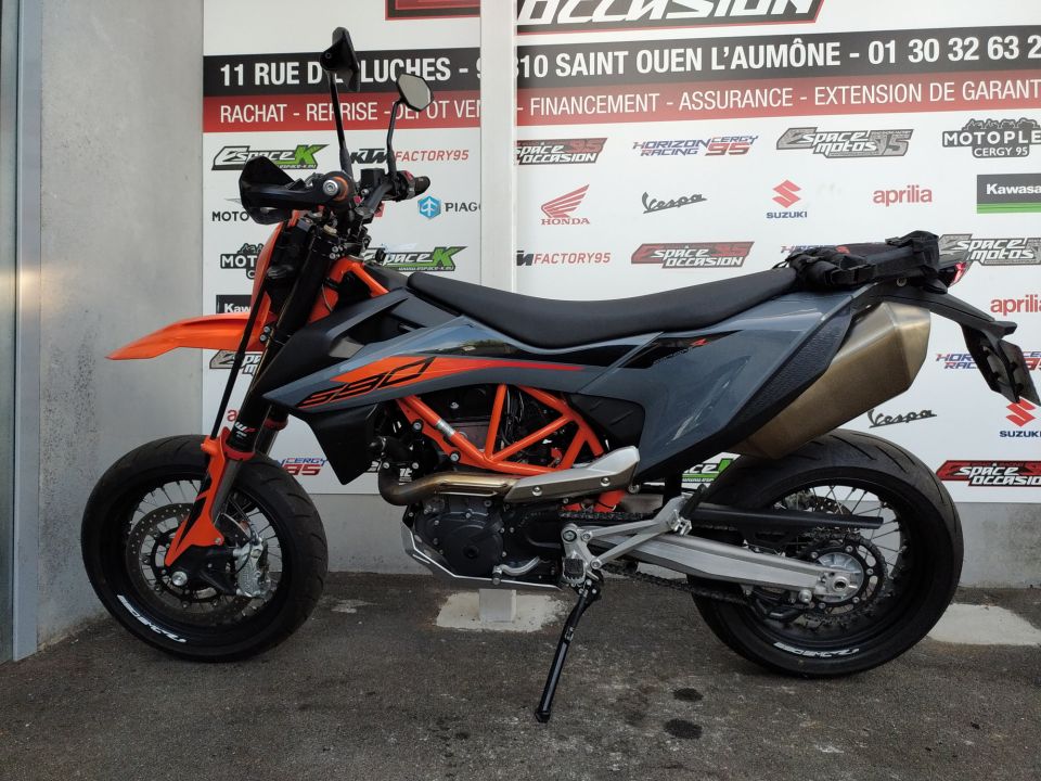 KTM 690 SMC R 4