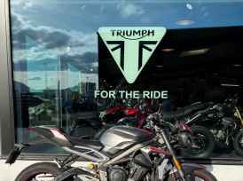TRIUMPH STREET TRIPLE 765 RS - 2019