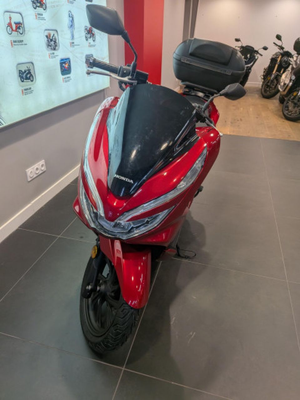HONDA PCX125 4