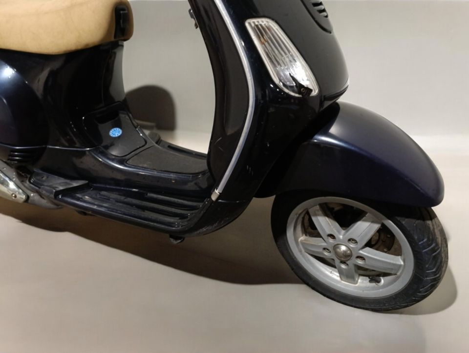 PIAGGIO VESPA 4