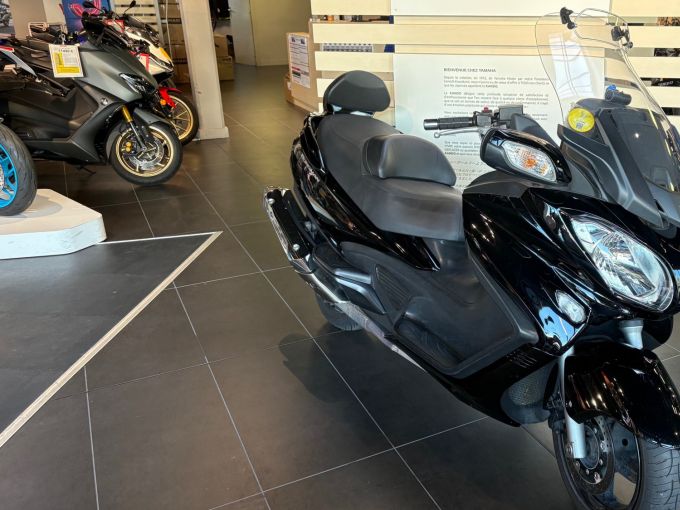 SUZUKI BURGMAN 650 4