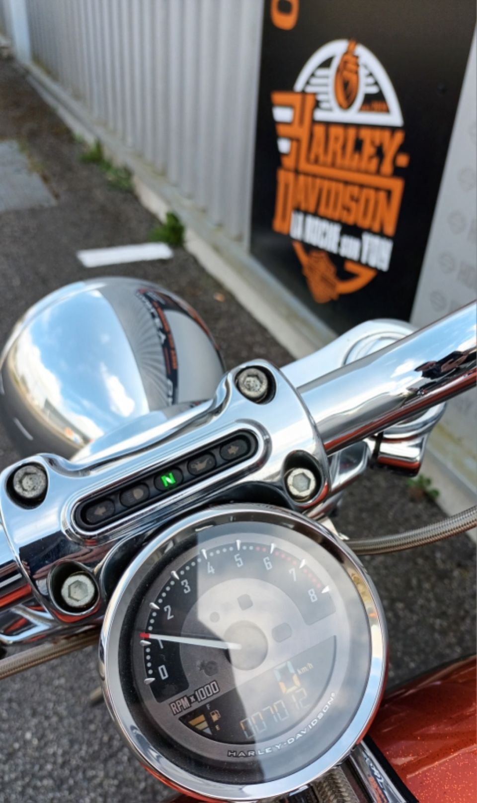HARLEY-DAVIDSON SOFTAIL BREAKOUT 1800 CVO 4