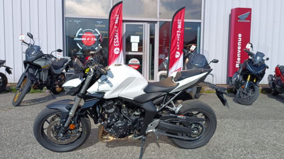 HONDA CB 1000 Hornet 4