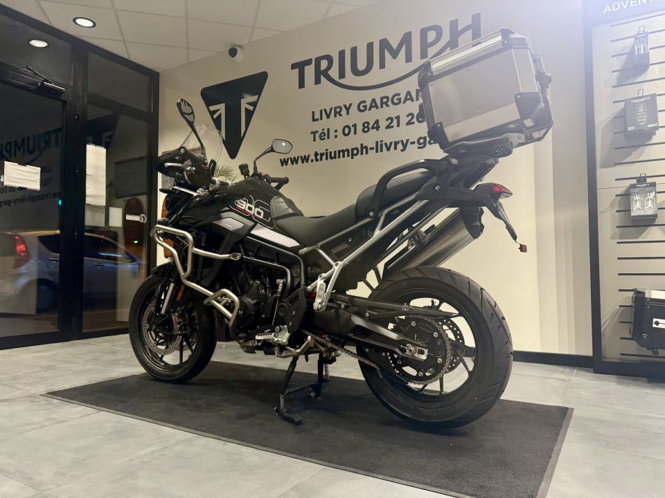 TRIUMPH Tiger 900 GT 4