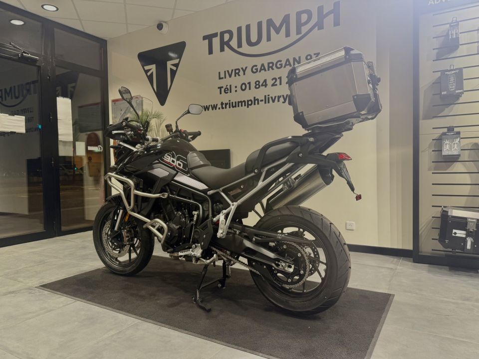 TRIUMPH Tiger 900 GT 4
