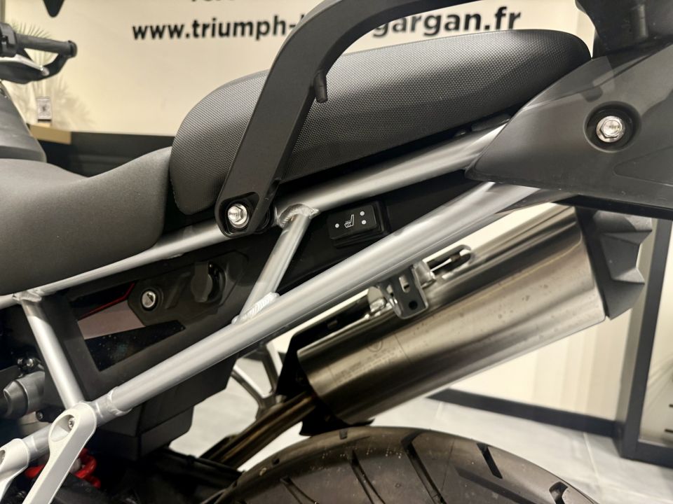 TRIUMPH Tiger 900 GT 4