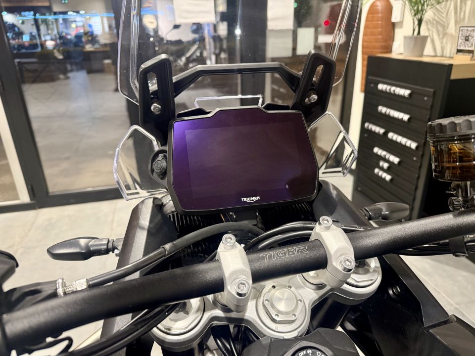TRIUMPH Tiger 900 GT 4