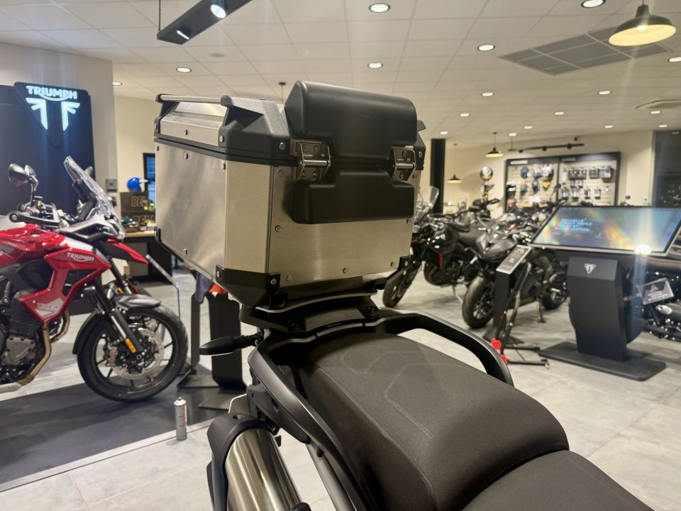 TRIUMPH Tiger 900 GT 4