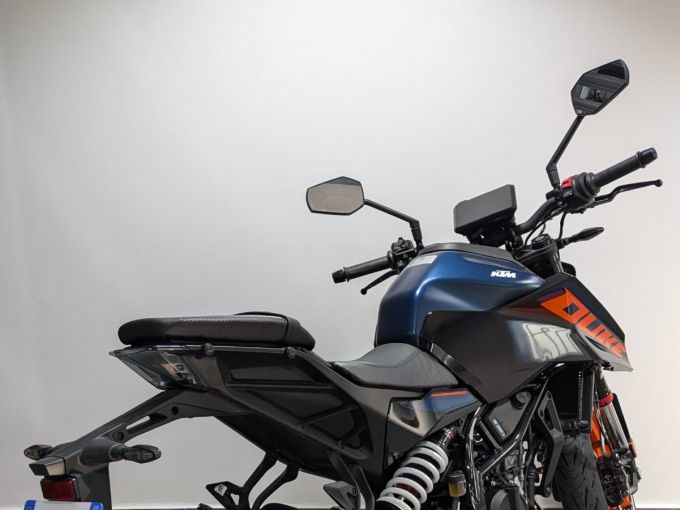 KTM 125 DUKE 4