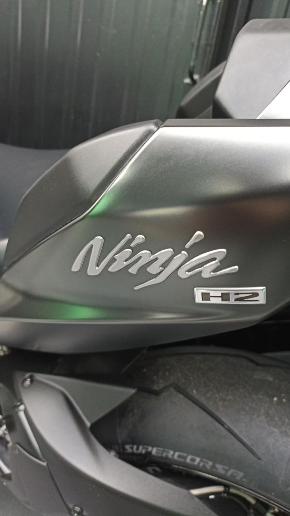 KAWASAKI H2 CARBON 4