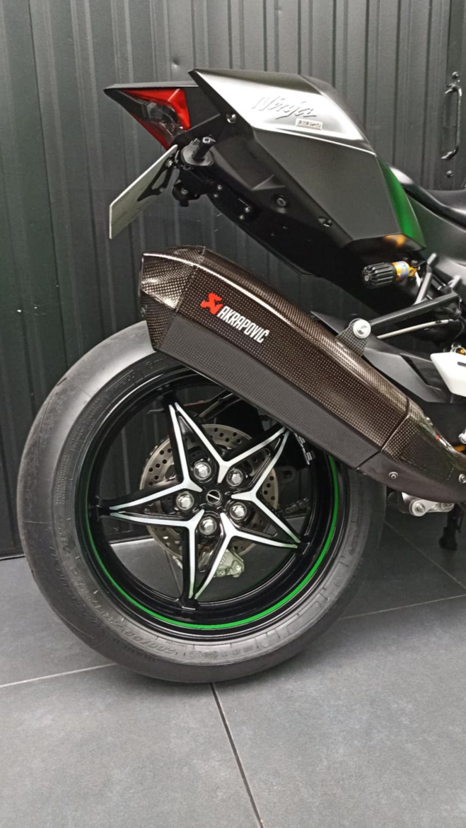 KAWASAKI H2 CARBON 4