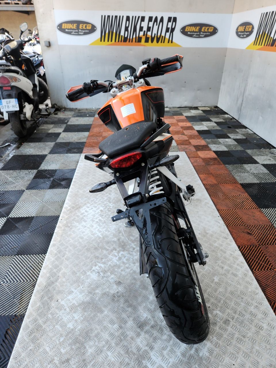 KTM 125 DUKE 4