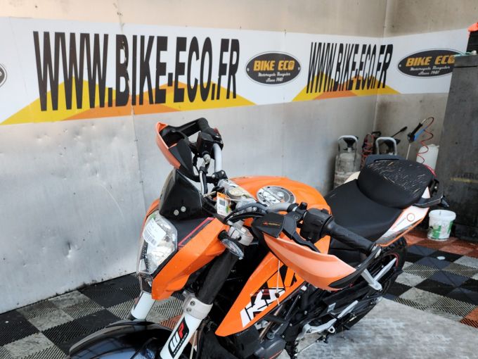 KTM 125 DUKE 4