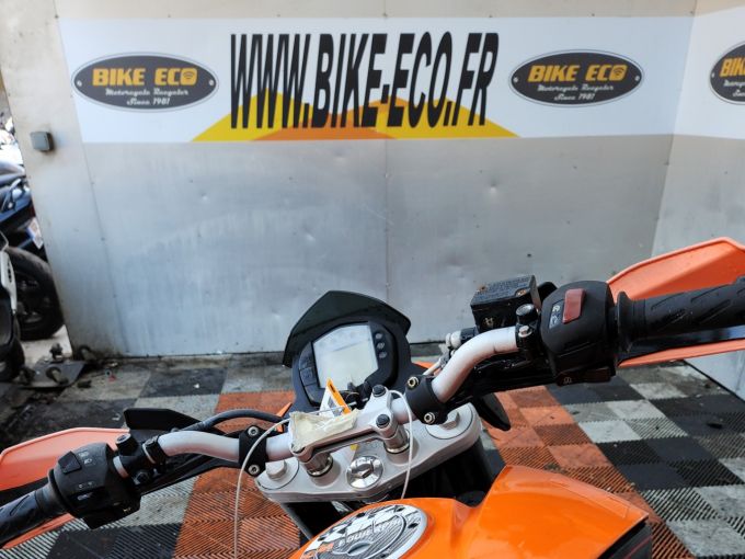 KTM 125 DUKE 4