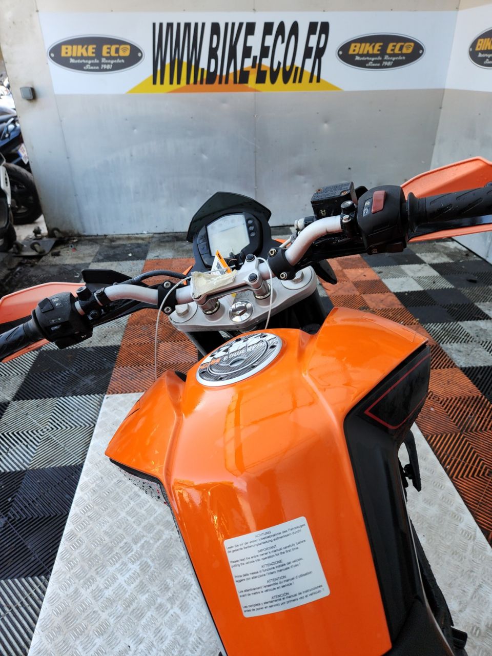 KTM 125 DUKE 4