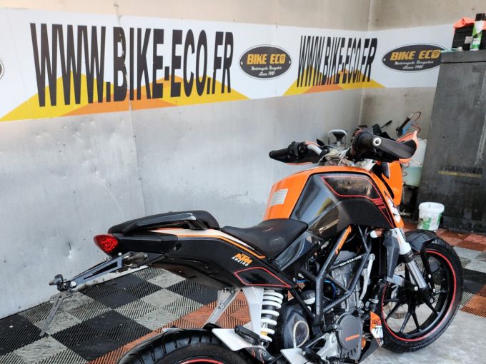 KTM 125 DUKE 4