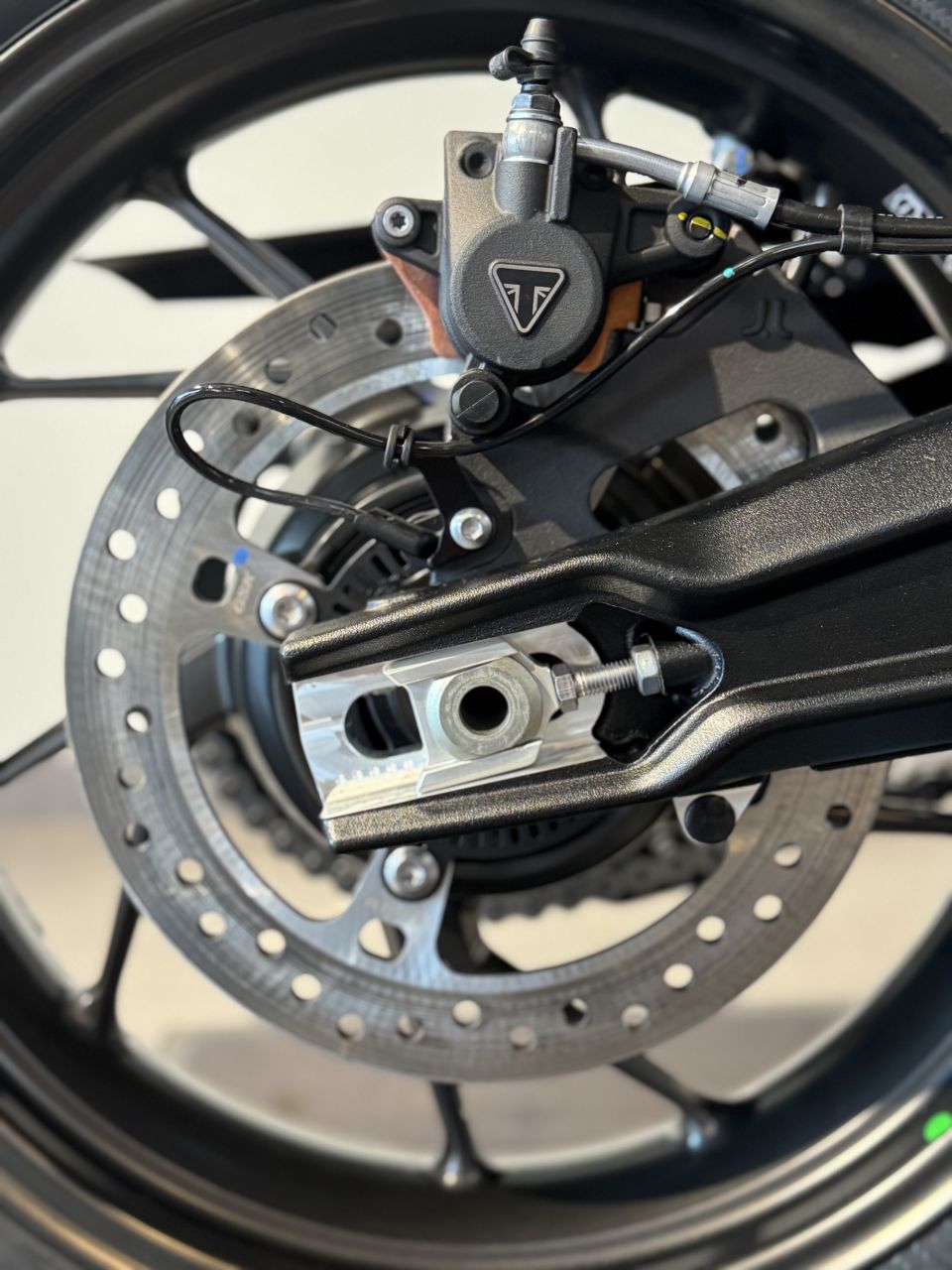 TRIUMPH Tiger 900 GT PRO 4