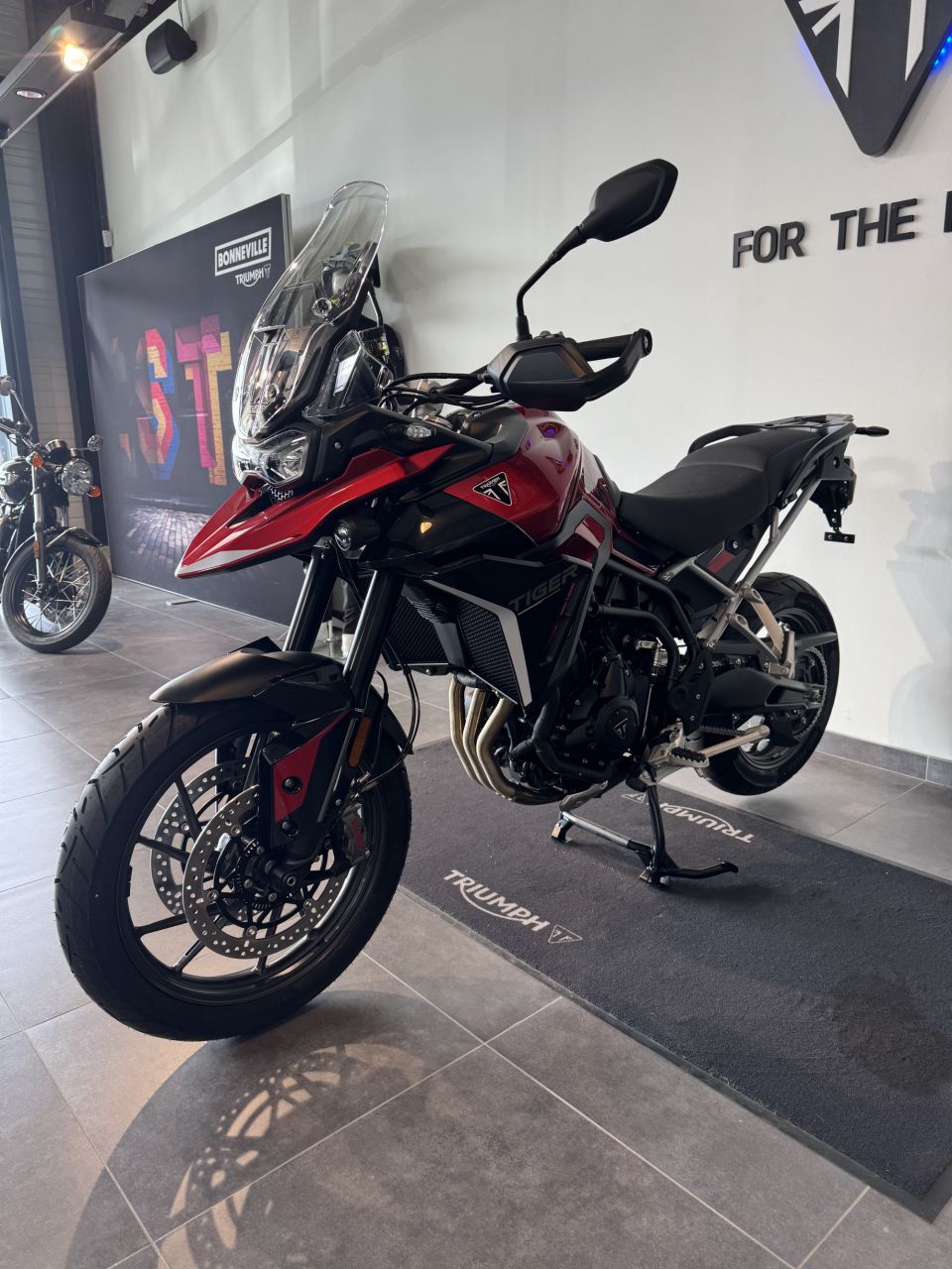 TRIUMPH Tiger 900 GT PRO 4