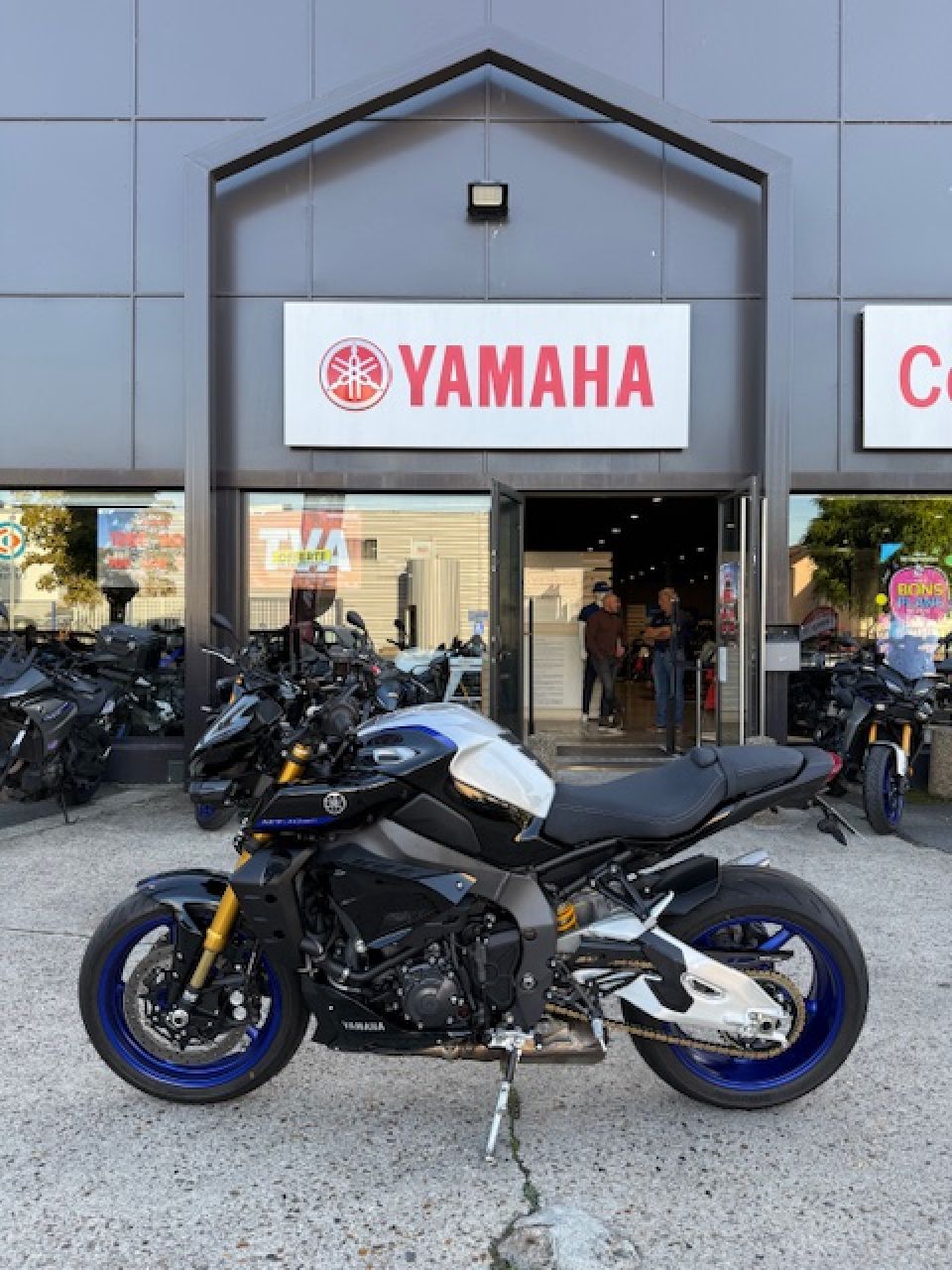 YAMAHA MT-10 SP 4