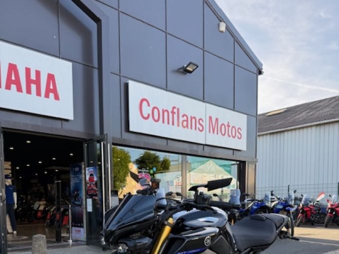 YAMAHA MT-10 SP 4