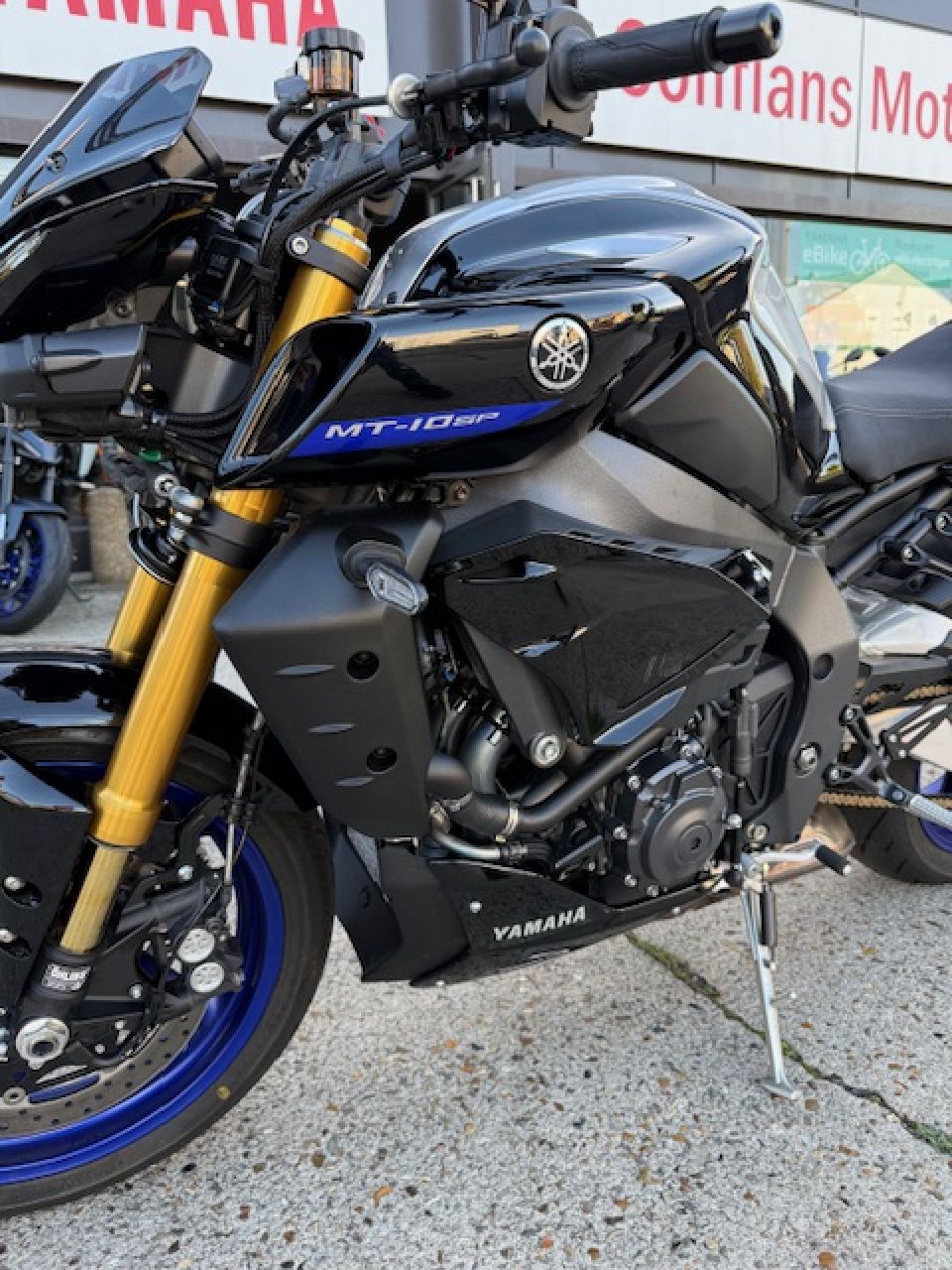 YAMAHA MT-10 SP 4