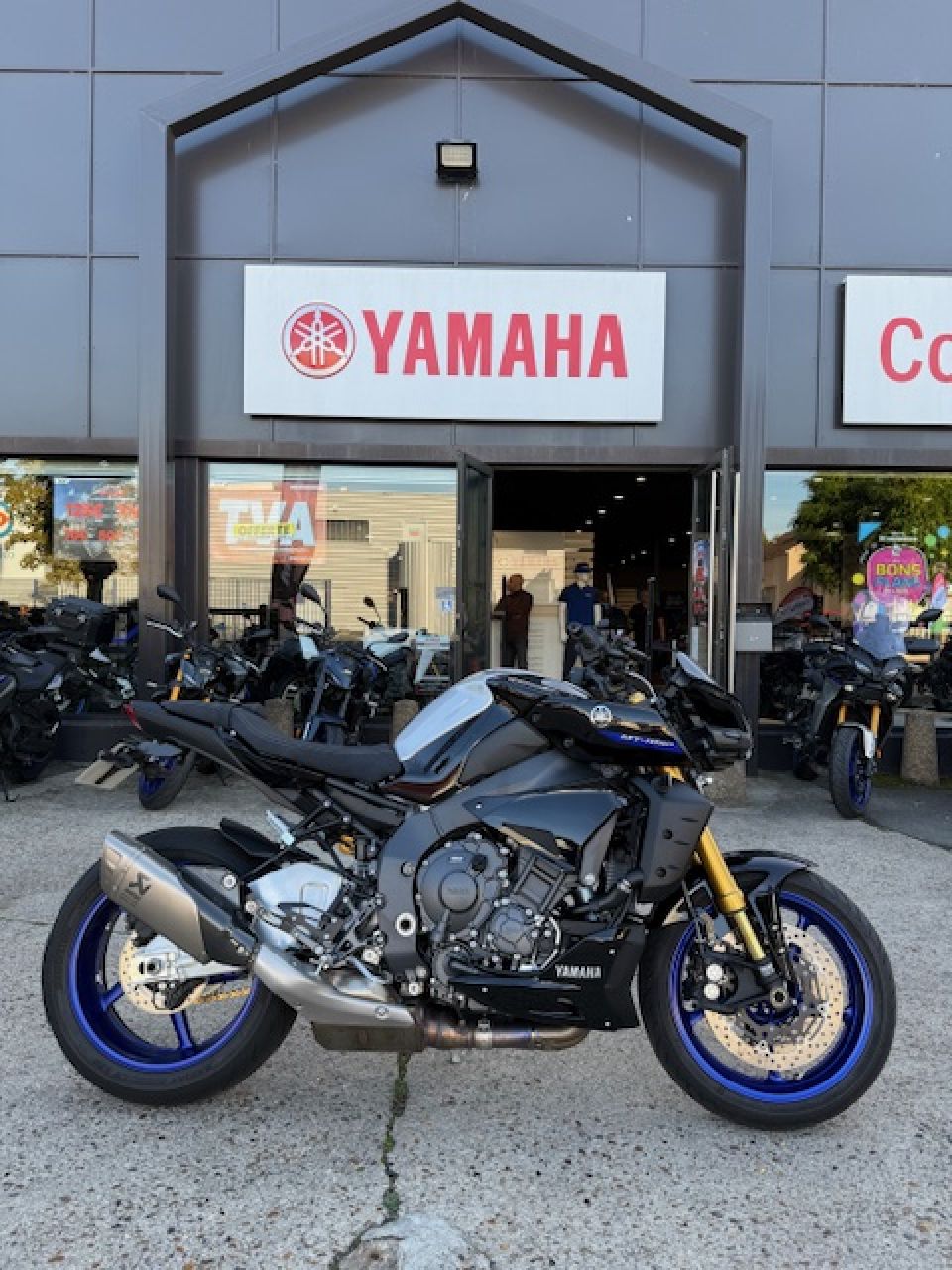 YAMAHA MT-10 SP 4
