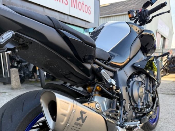 YAMAHA MT-10 SP 4
