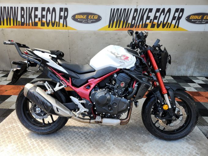 HONDA CB 750 HORNET 4