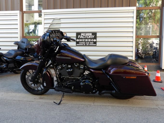 HARLEY-DAVIDSON TOURING STREET GLIDE 1745 4