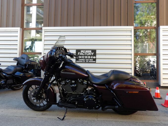 HARLEY-DAVIDSON TOURING STREET GLIDE 1745 4