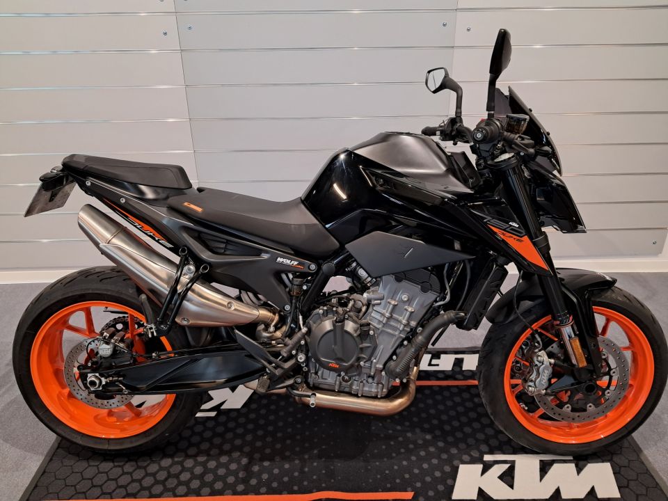 KTM 790 DUKE 4