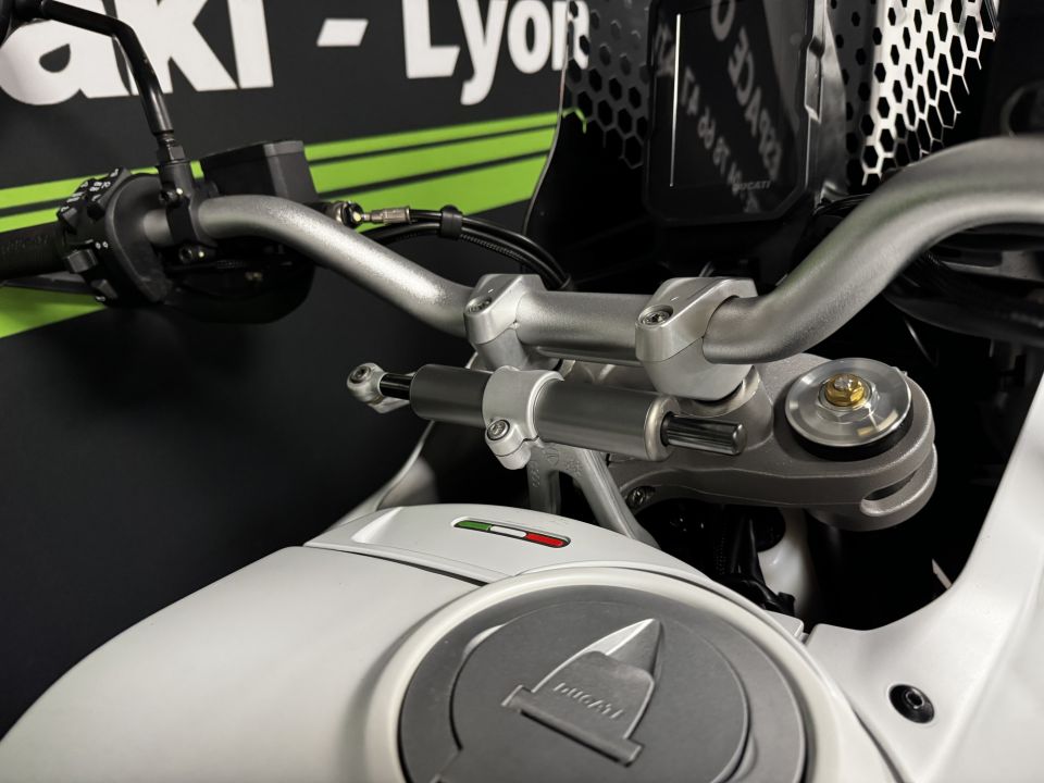 DUCATI DESERT X 4