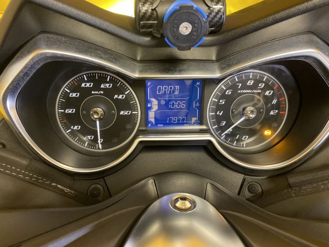 YAMAHA X-MAX 125 IRON MAX 4