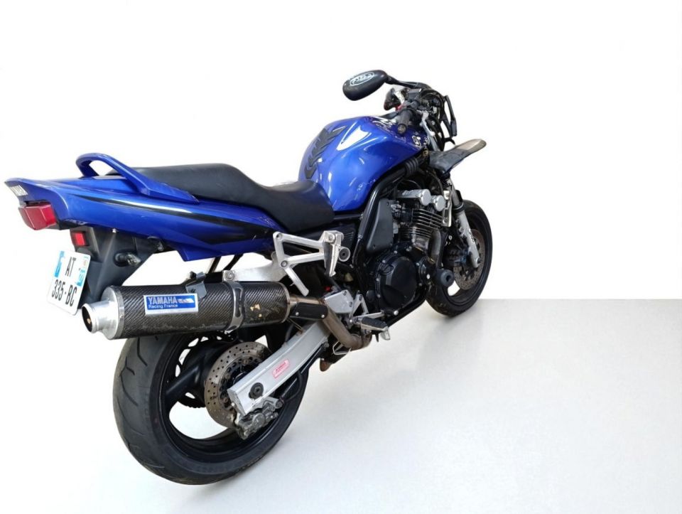 YAMAHA FAZER 1000 4