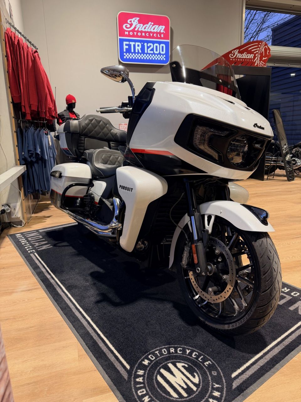 INDIAN INDIAN PURSUIT DARK HORSE 4