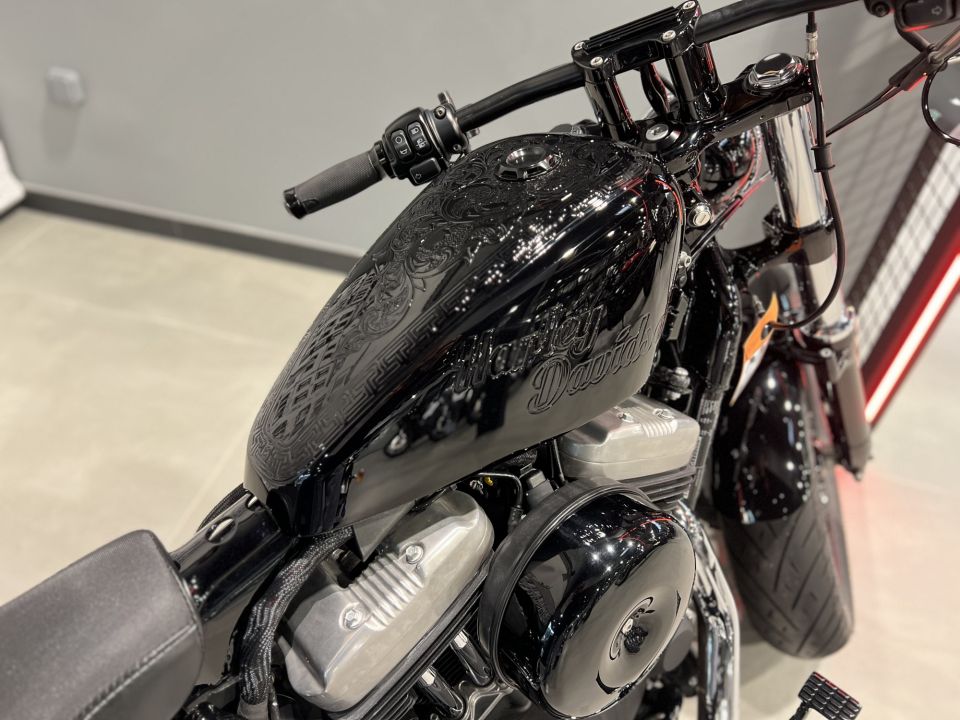 HARLEY-DAVIDSON SPORTSTER FORTY-EIGHT 1200 4