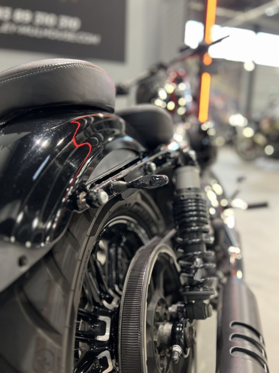 HARLEY-DAVIDSON SPORTSTER FORTY-EIGHT 1200 4