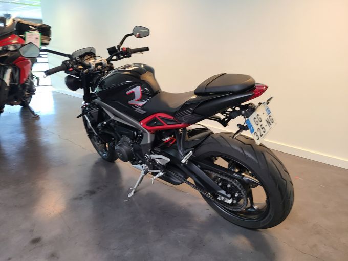 TRIUMPH STREET TRIPLE 765 R 4