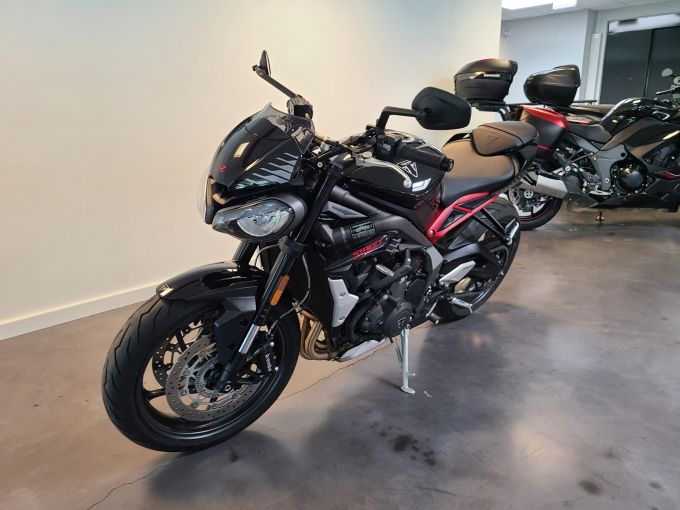 TRIUMPH STREET TRIPLE 765 R 4