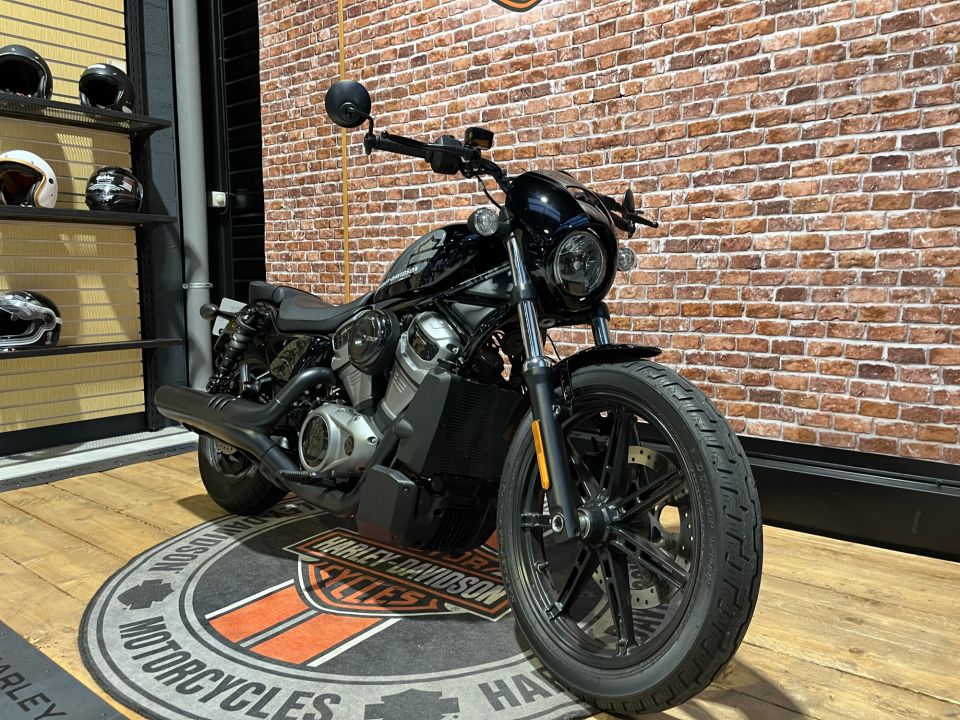 HARLEY-DAVIDSON SPORTSTER NIGHTSTER 975 4