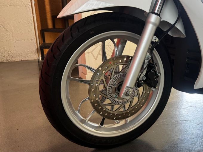 PIAGGIO MEDLEY 125 4