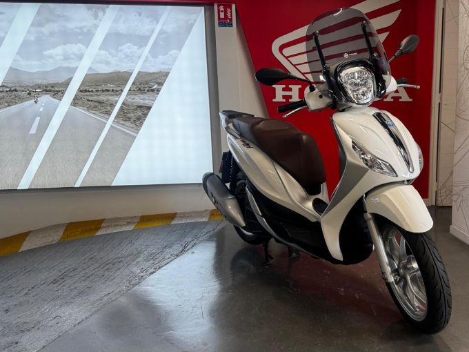 PIAGGIO MEDLEY 125 4