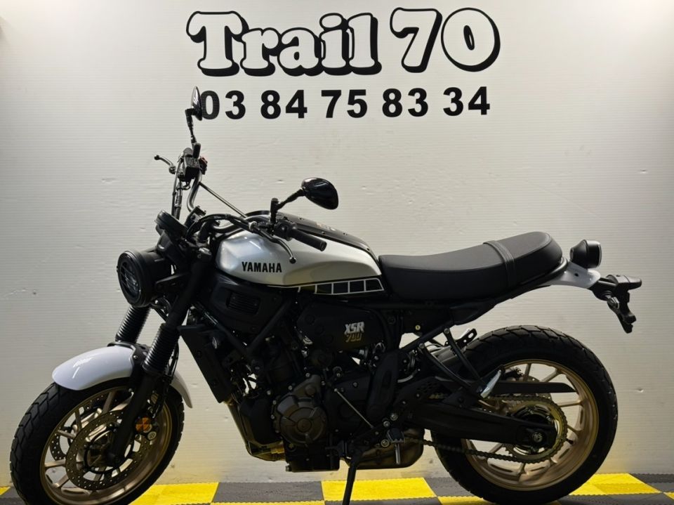 YAMAHA XSR 700 4