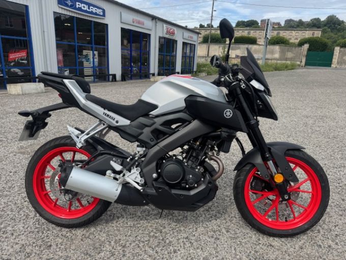 YAMAHA MT-125 ABS 4