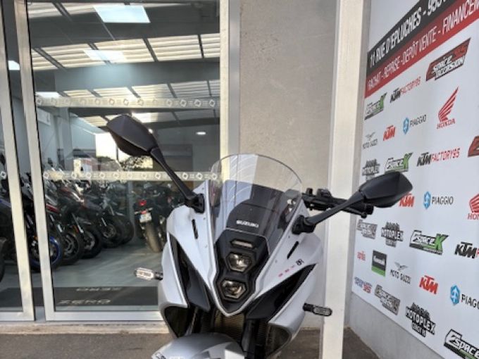 SUZUKI GSX-8R A2 (OU FULL) 4