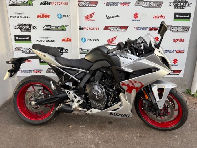 SUZUKI GSX-8R A2 (OU FULL) 4