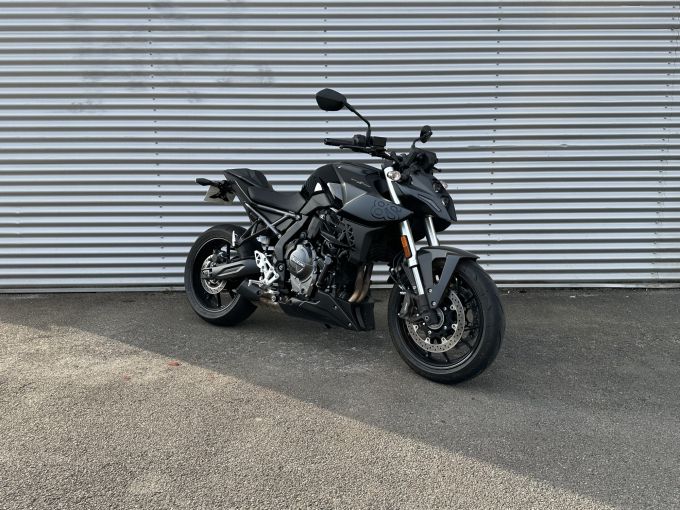 SUZUKI GSX-8S A2 4